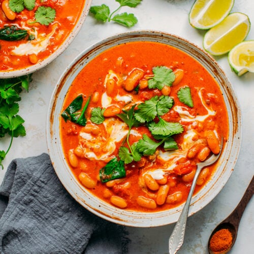 Instant Pot White Bean Curry